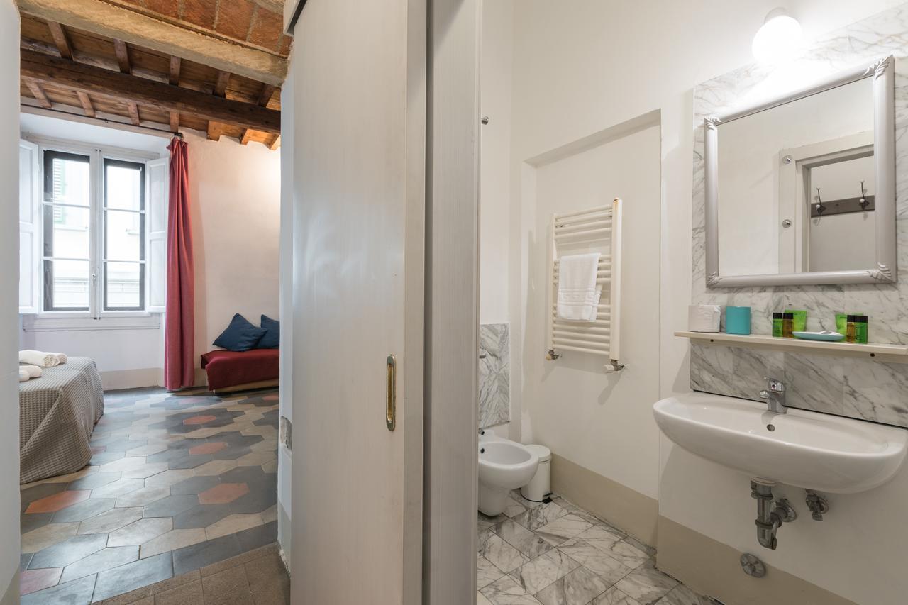 F7 - Santa Croce One Bedroom Flat For 2 Or 3 Guests Florencia Exterior foto